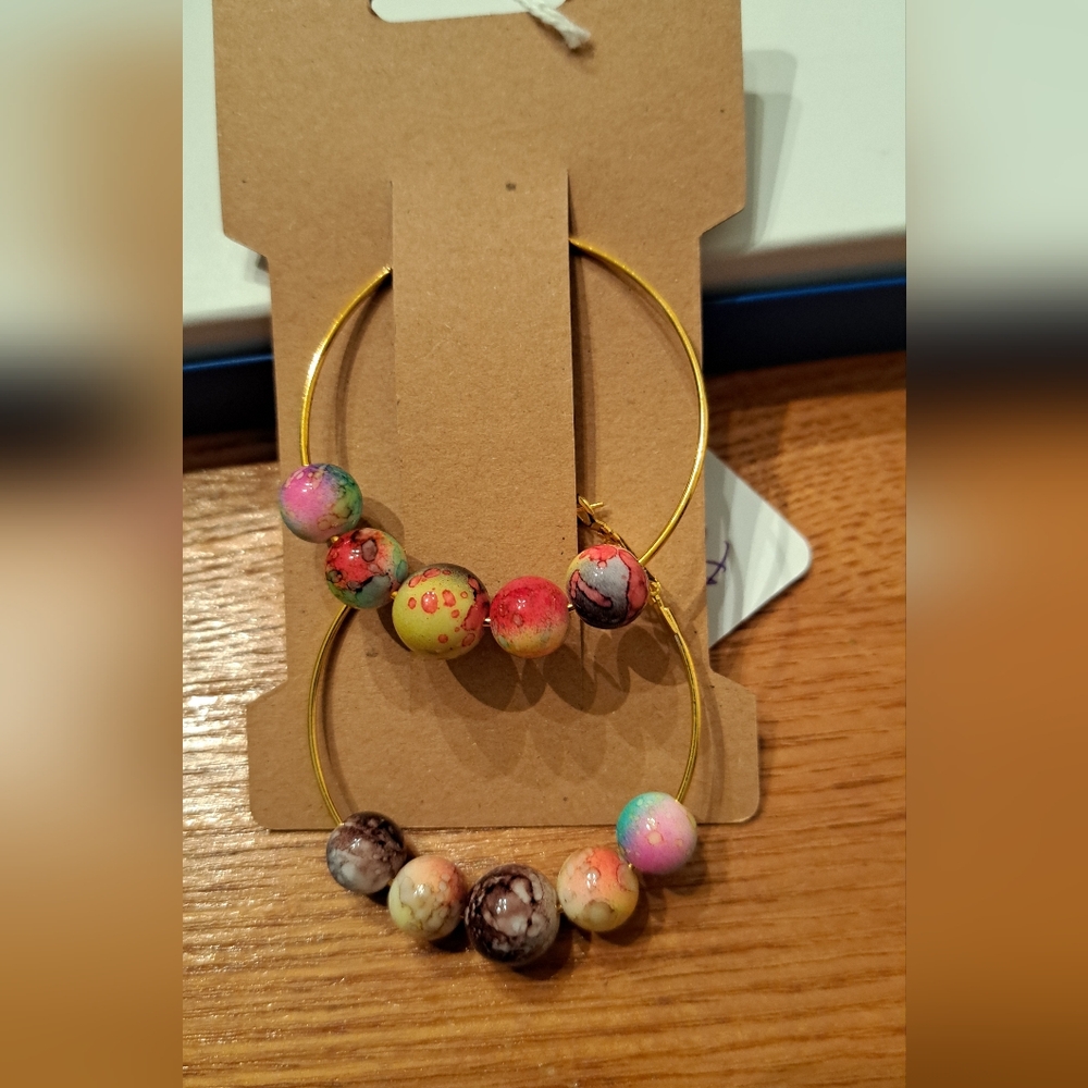 Hoop earrings with colorful beads